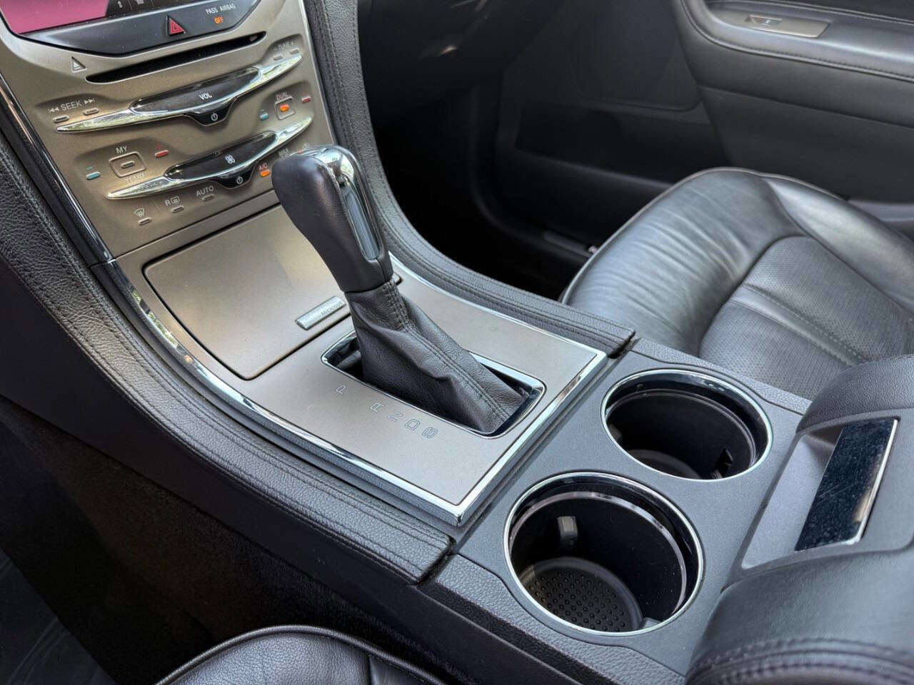 Used 2015 Lincoln MKX AWD w/ Equipment Group 102A image 23
