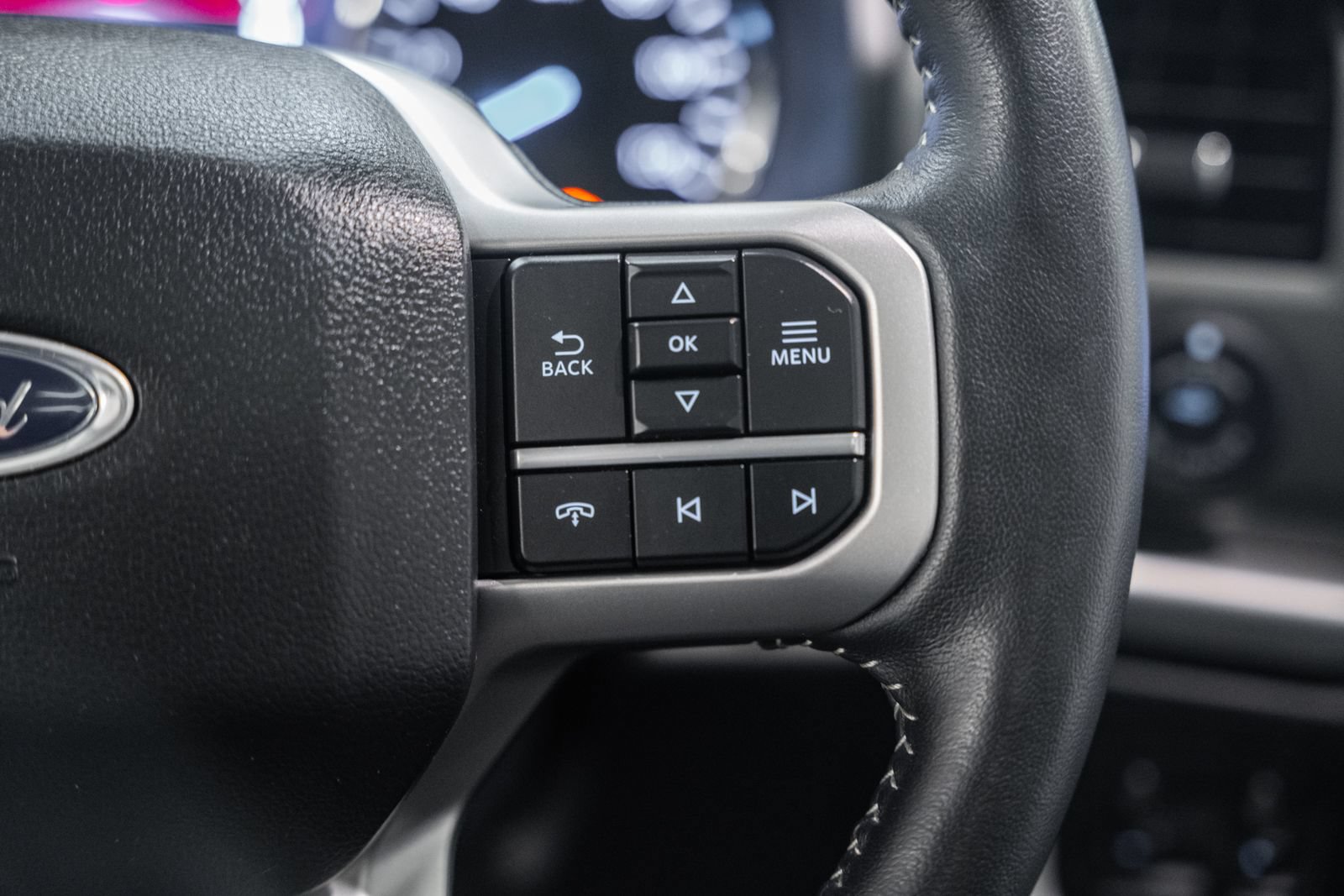 Used 2023 Ford Expedition XLT AWD/4WD image 38