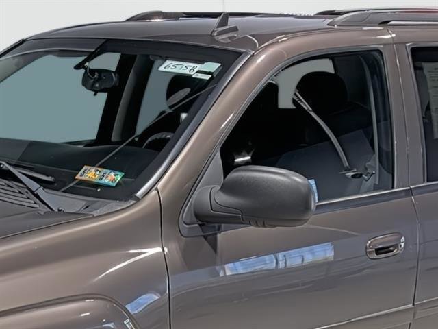 Used 2008 Chevrolet TrailBlazer LT AWD/4WD image 8
