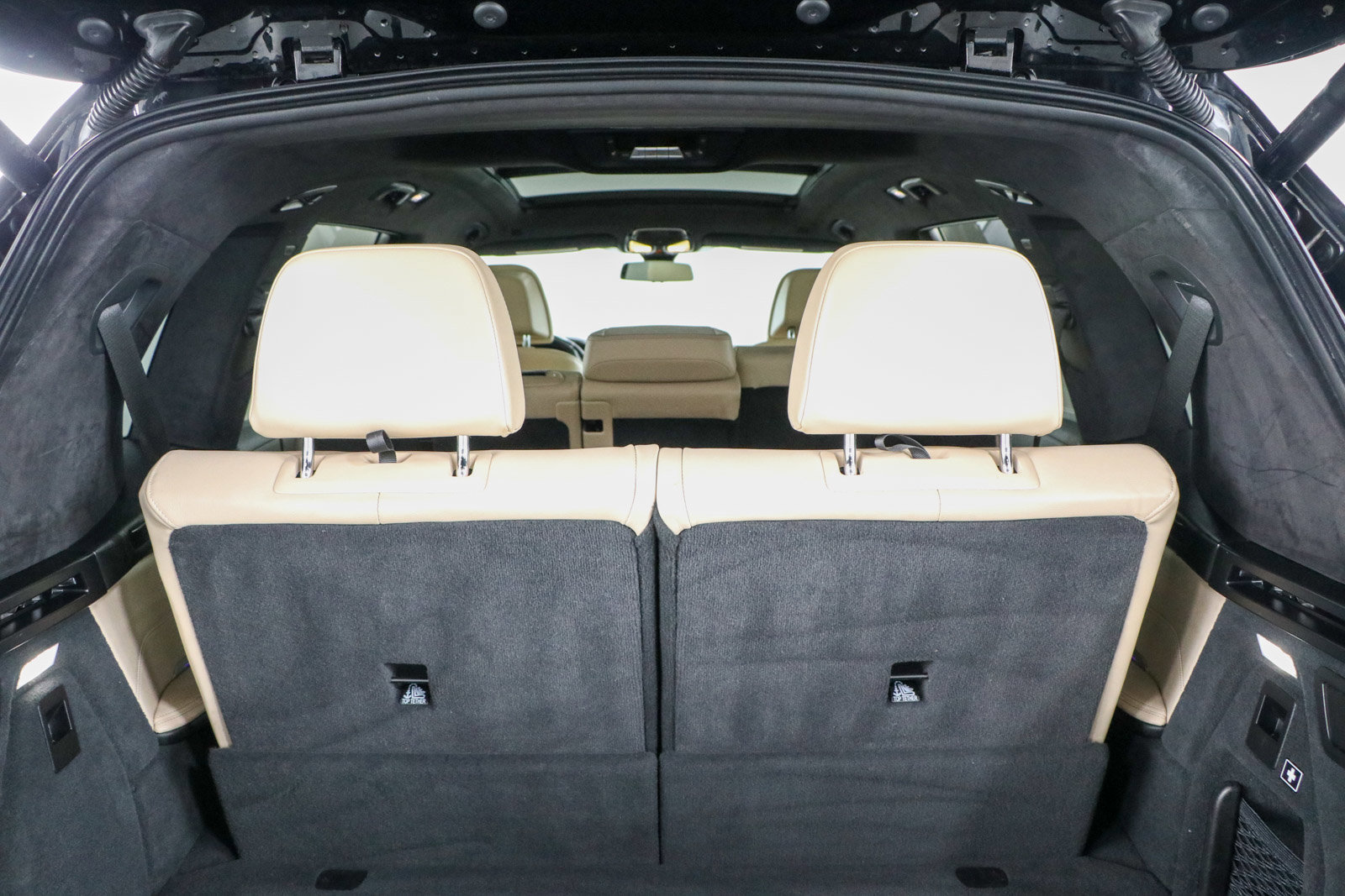 Used 2022 BMW X7 xDrive40i w/ Cold Weather Package image 32