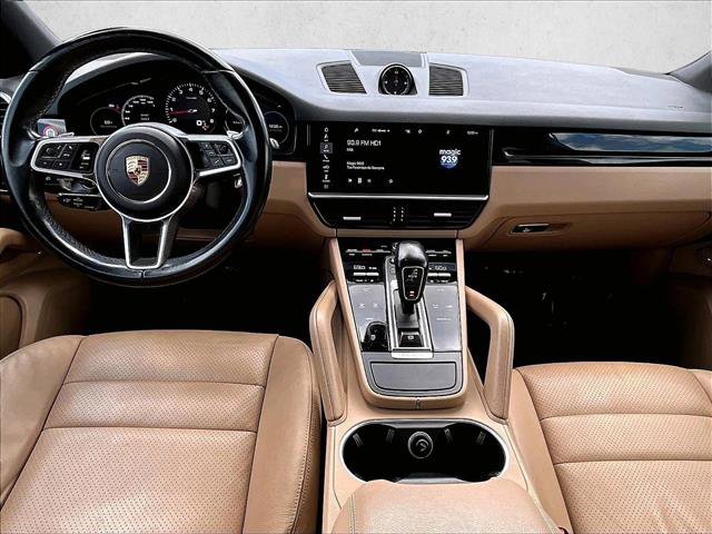 Used 2020 Porsche Cayenne image 16