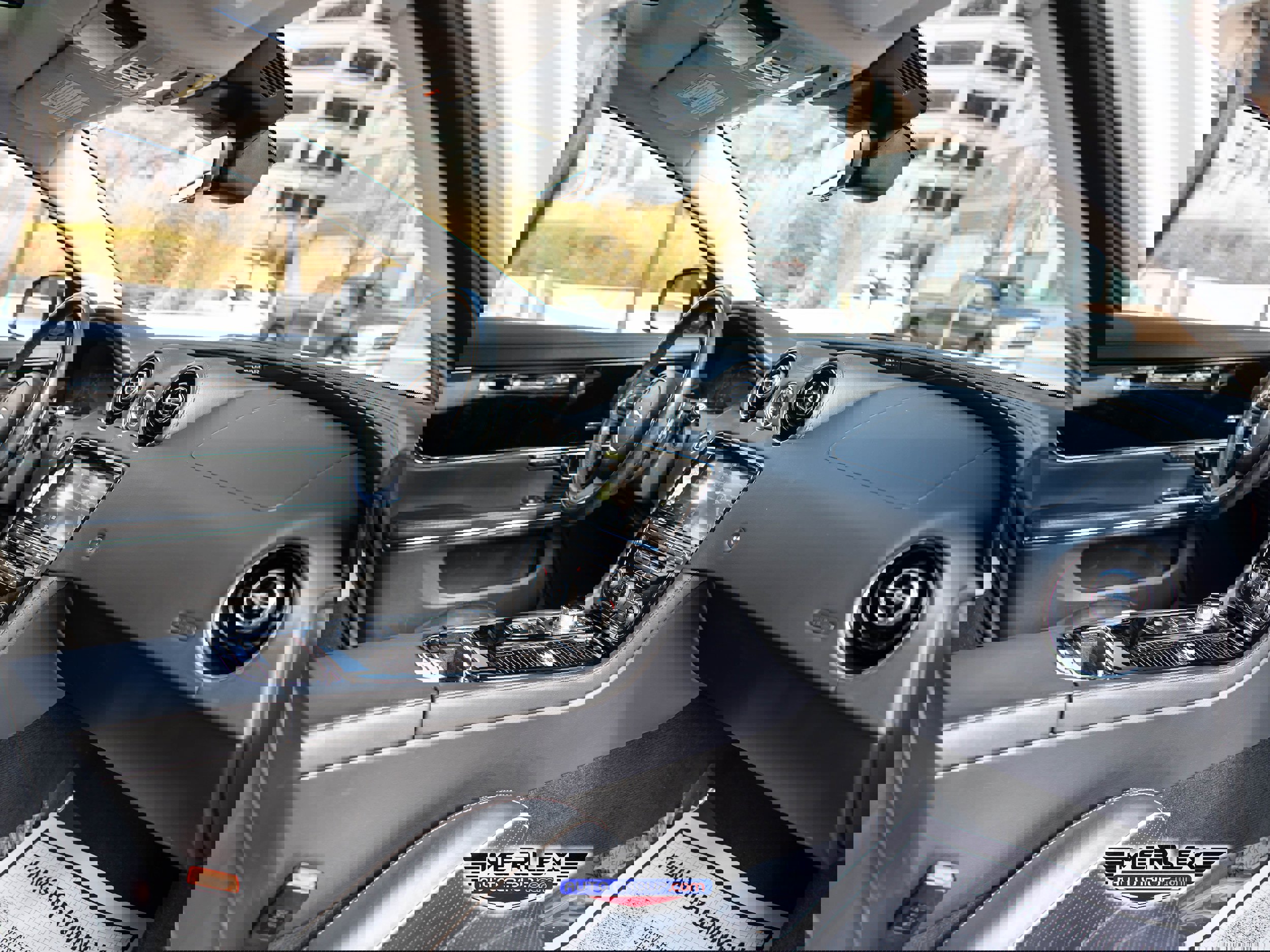 Used 2019 Jaguar XJ R-Sport image 15