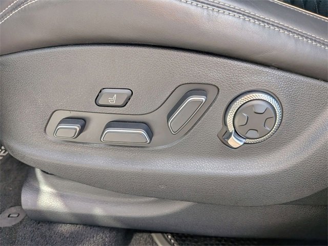 Used 2025 Genesis GV70 3.5T Sport w/ Sport Advanced Package image 13