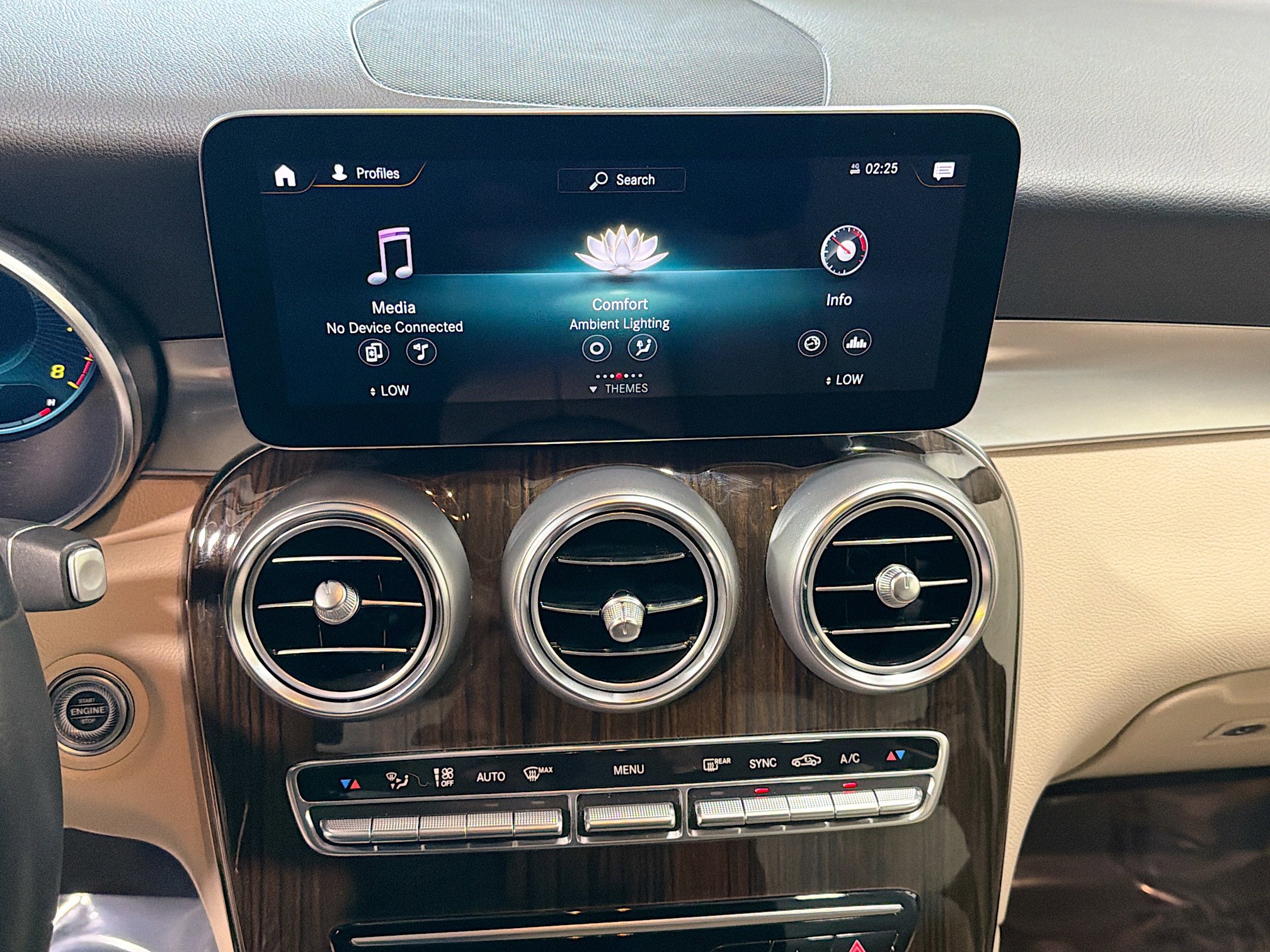 Used 2022 Mercedes-Benz GLC 300 image 27