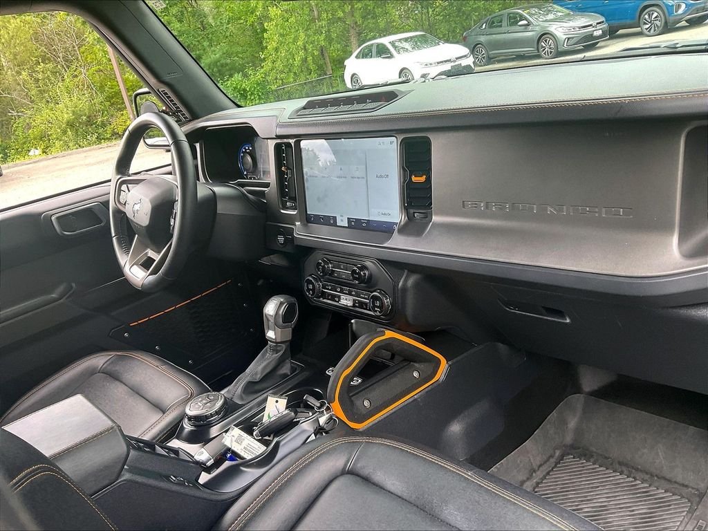 Used 2024 Ford Bronco Badlands AWD/4WD image 14