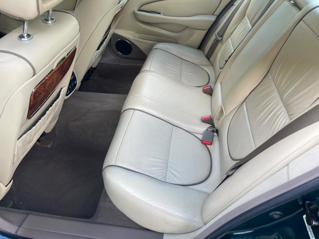 Used 2007 Jaguar XJ8 L RWD image 22