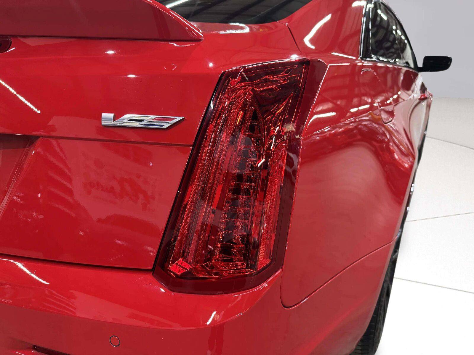 Used 2019 Cadillac ATS V w/ Luxury Package RWD image 14