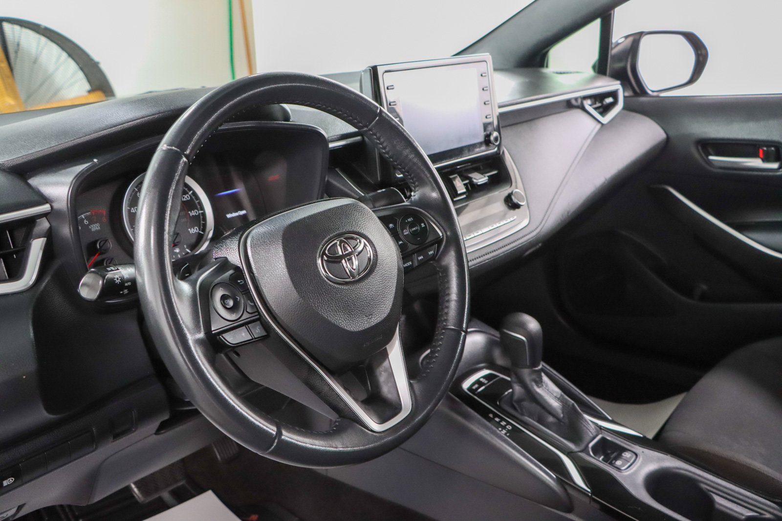 Used 2022 Toyota Corolla SE FWD image 22