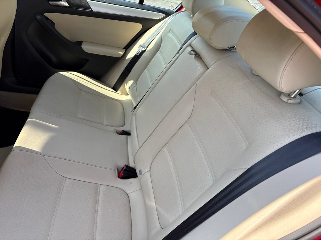 Used 2013 Volkswagen Jetta SE FWD image 10