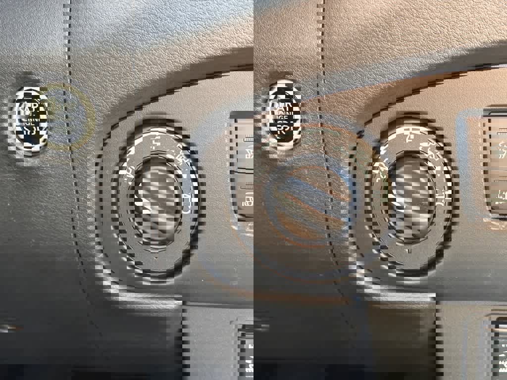 Used 2023 Nissan Frontier SV w/ SV Convenience Package image 24