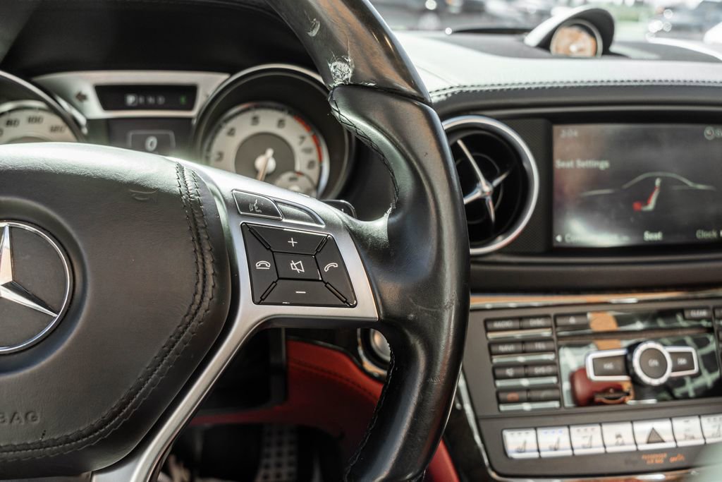 Used 2015 Mercedes-Benz SL 400 image 23