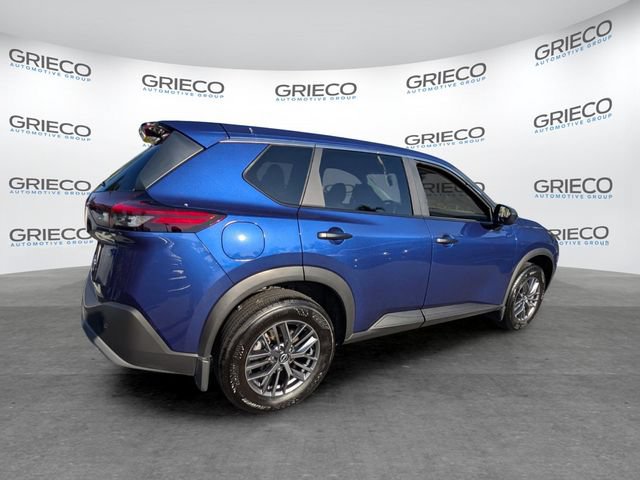 Used 2023 Nissan Rogue S AWD/4WD image 7