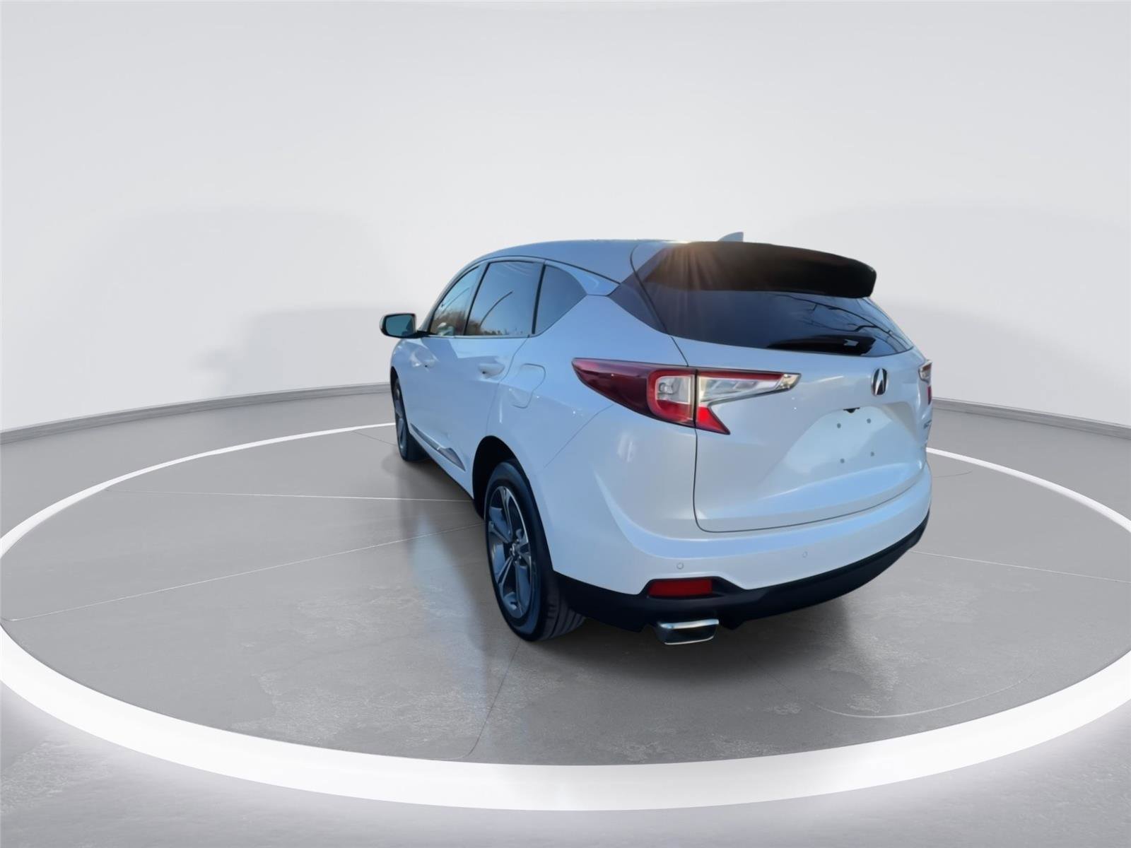 Used 2023 Acura RDX AWD w/ Advance Package image 6