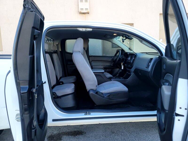 Used 2016 Chevrolet Colorado W/T image 23