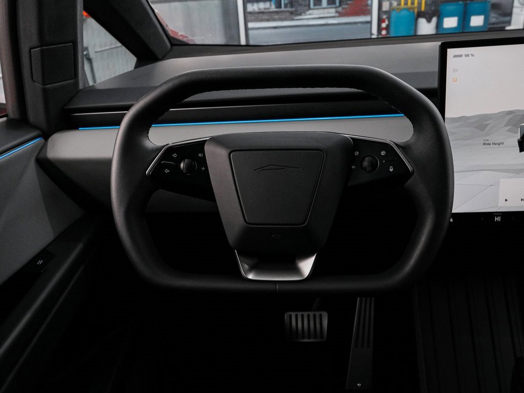 Used 2024 Tesla Cybertruck AWD Crew Cab image 22