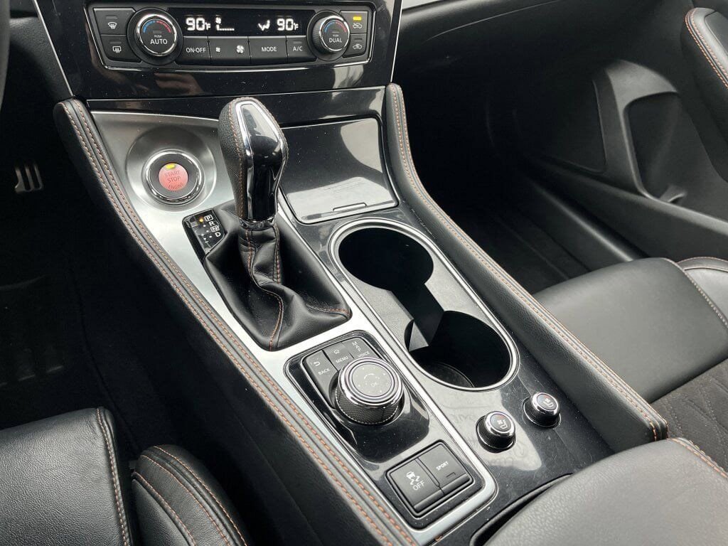 Certified 2023 Nissan Maxima SR w/ Sport Mat Group image 9
