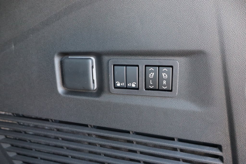 New 2026 Chevrolet Suburban High Country image 27