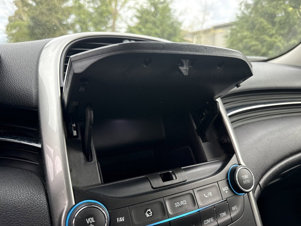 Used 2016 Chevrolet Malibu LTZ FWD image 27