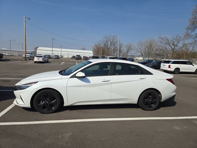 Certified 2021 Hyundai Elantra SEL image 23