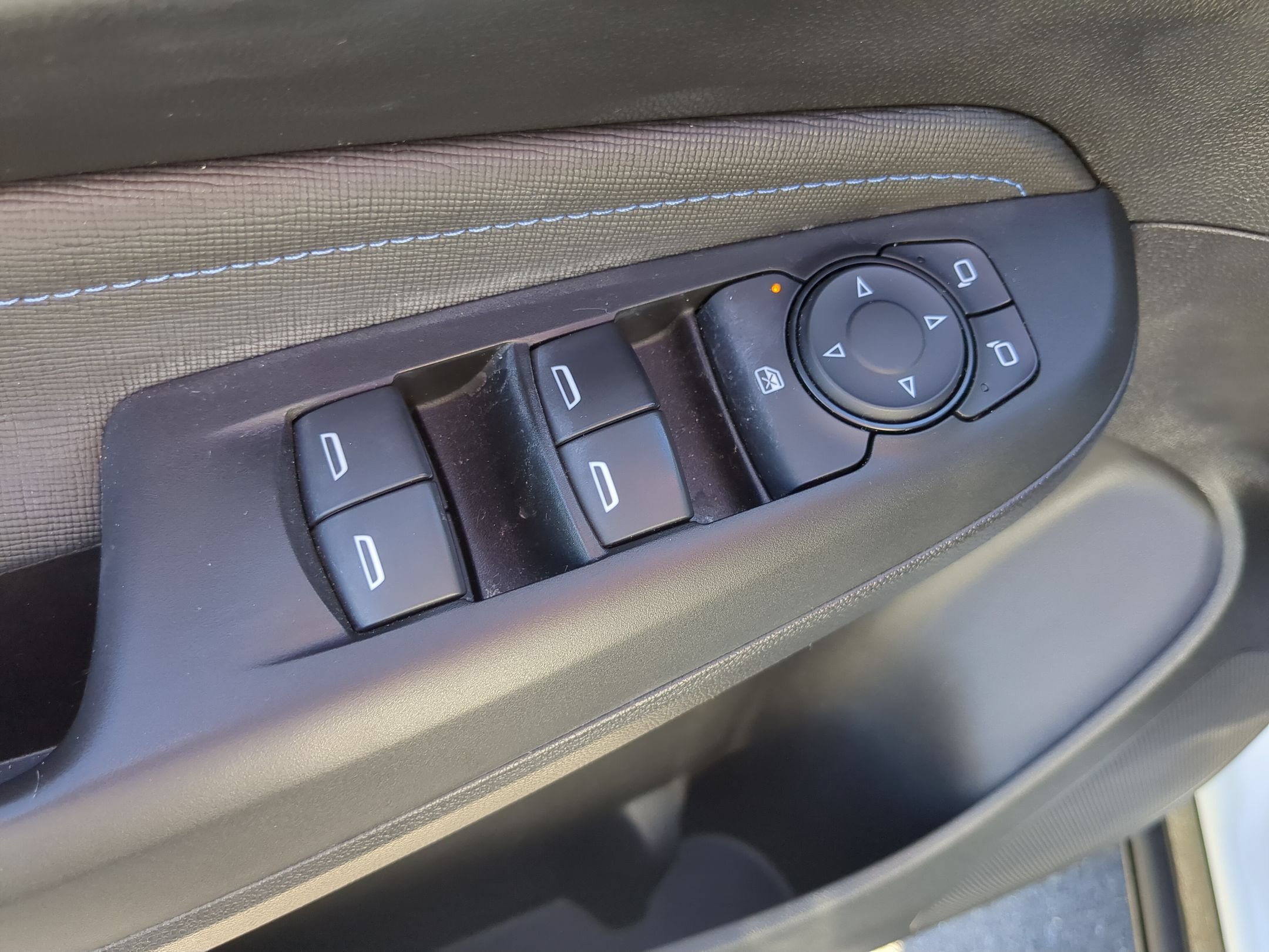 Used 2025 Buick Envista Sport Touring FWD image 20