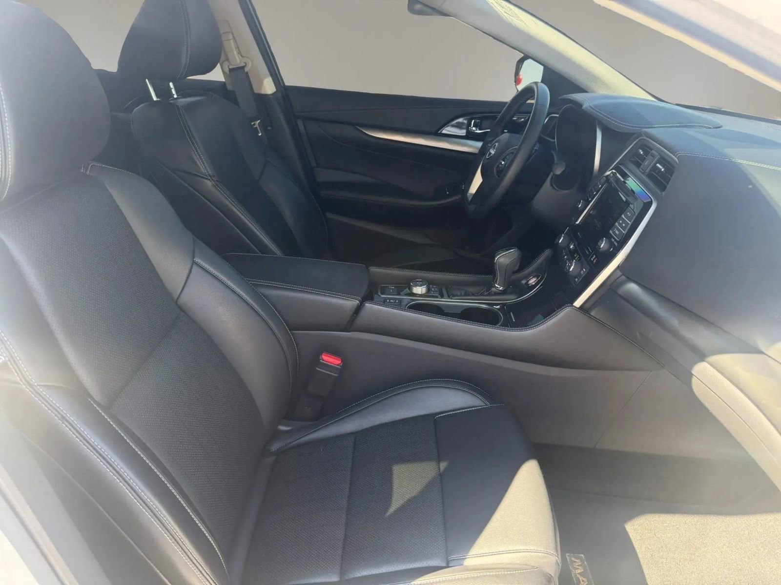 Used 2023 Nissan Maxima SV w/ Floor Mat Group FWD image 39