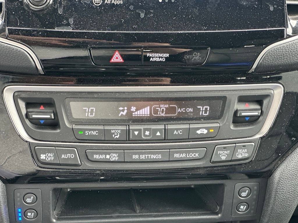 Used 2025 Honda Passport Black Edition image 25