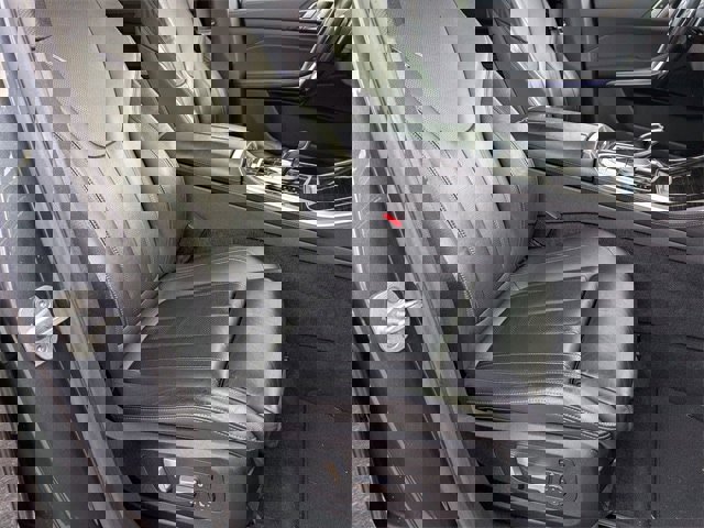 Used 2020 BMW X5 xDrive40i w/ Premium Package image 18