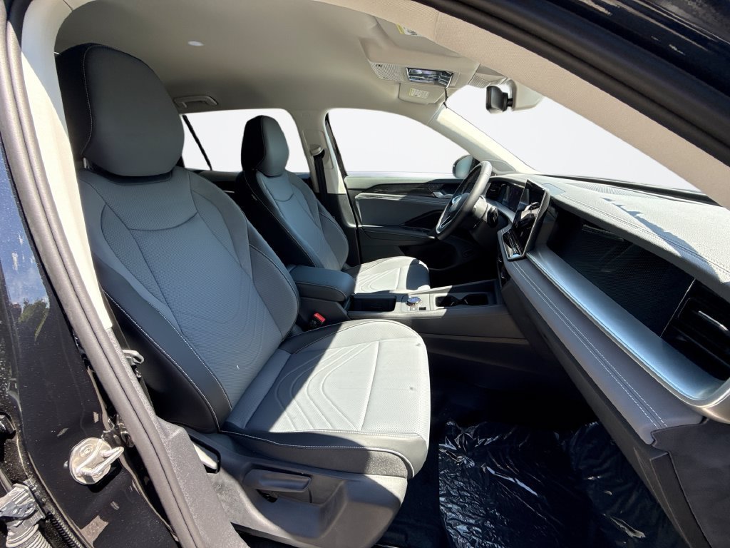 New 2026 Volkswagen Tiguan SE R-Line AWD/4WD image 26