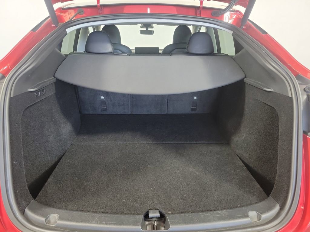 Used 2023 Tesla Model Y Long Range image 25