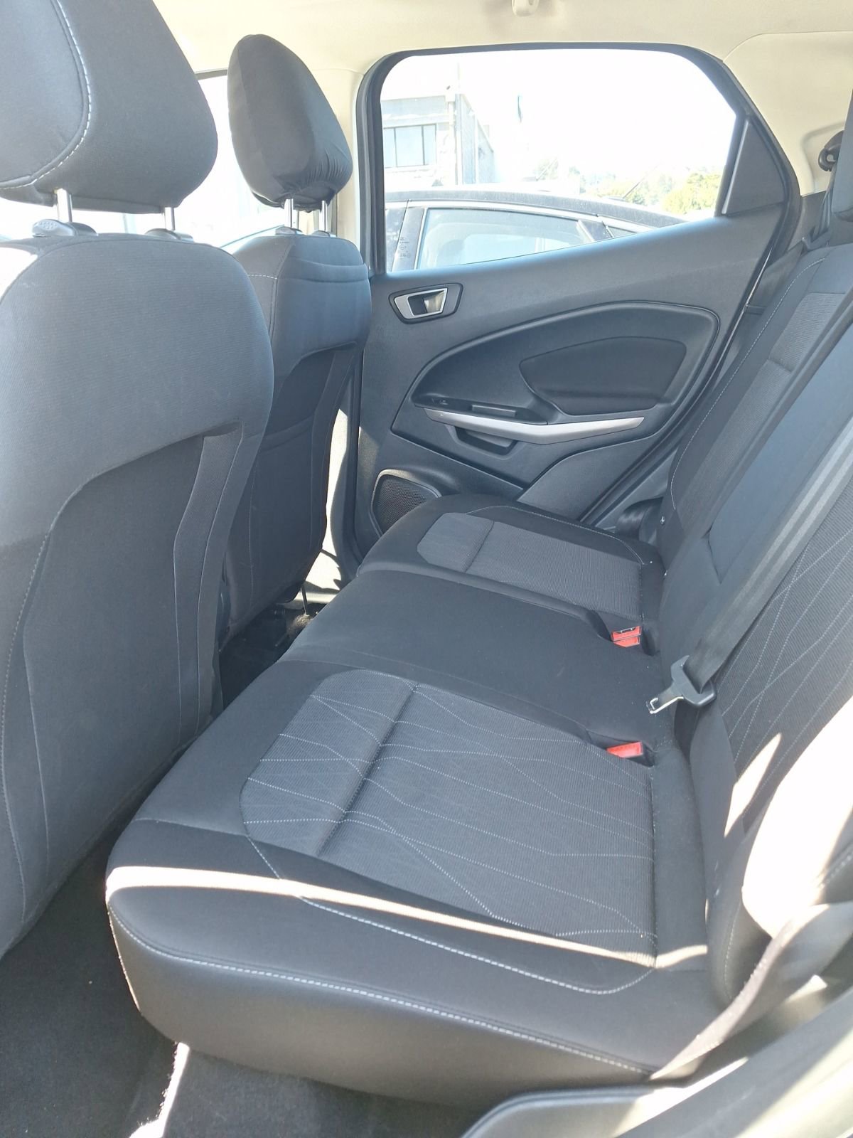 Used 2020 Ford EcoSport SE image 13