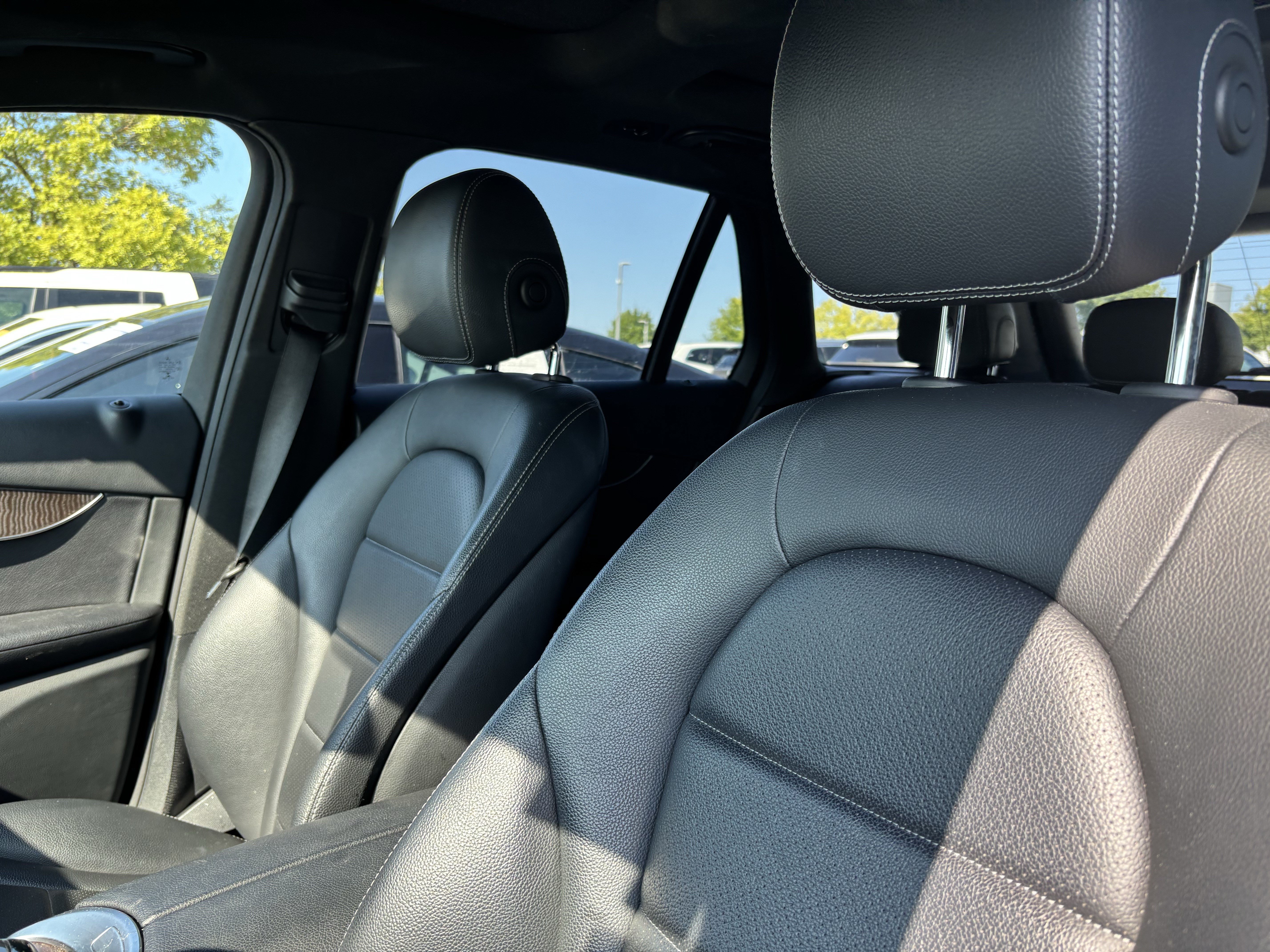 Used 2018 Mercedes-Benz GLC 300 4MATIC image 17