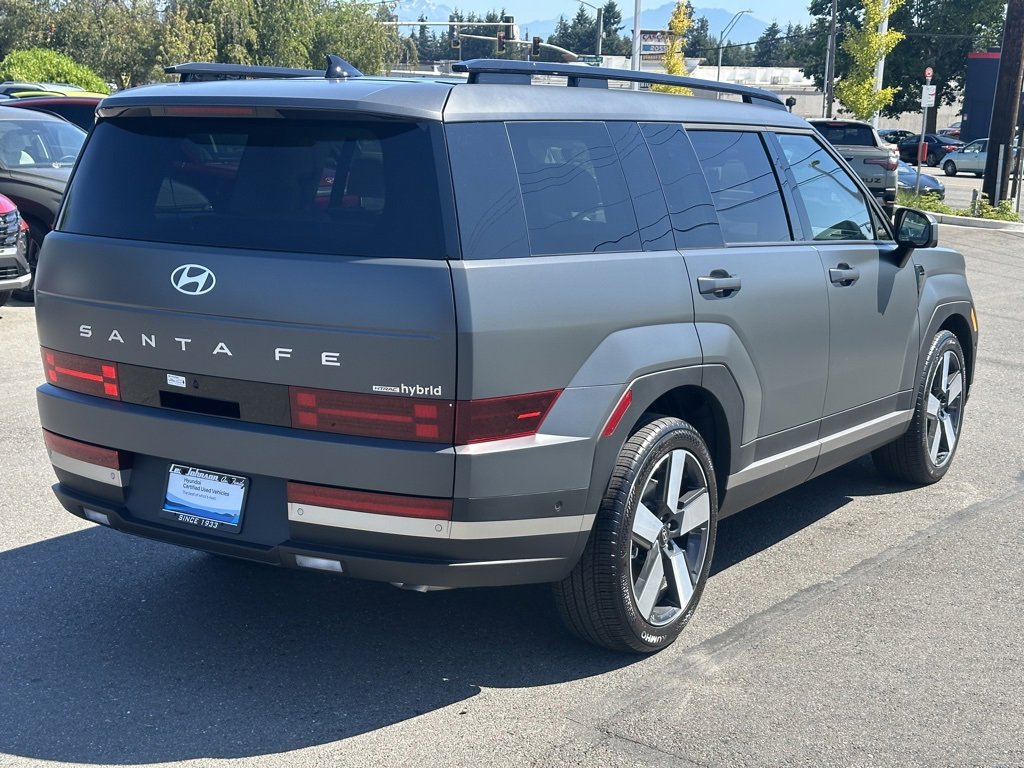 Used 2025 Hyundai Santa Fe Limited image 9