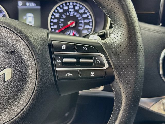 Used 2022 Kia Stinger GT1 RWD image 18