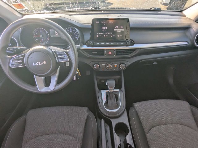 Certified 2024 Kia Forte LXS FWD image 15