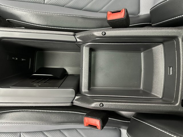 Certified 2026 Volkswagen Tiguan SE R-Line AWD/4WD image 21