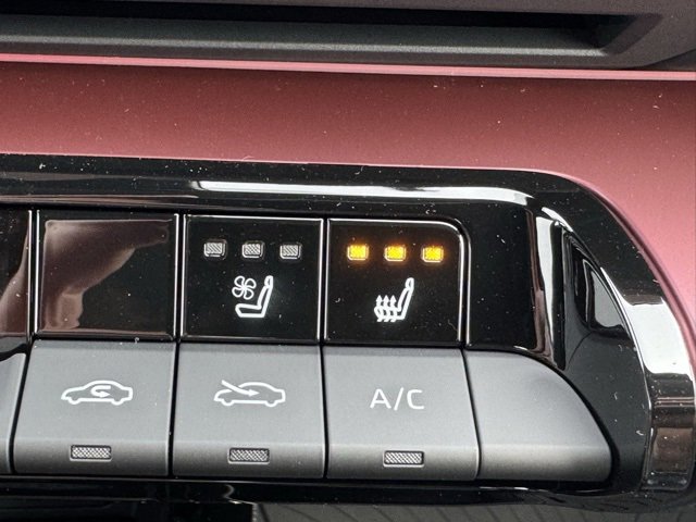 New 2026 Toyota Prius Plug-In Hybrid image 31