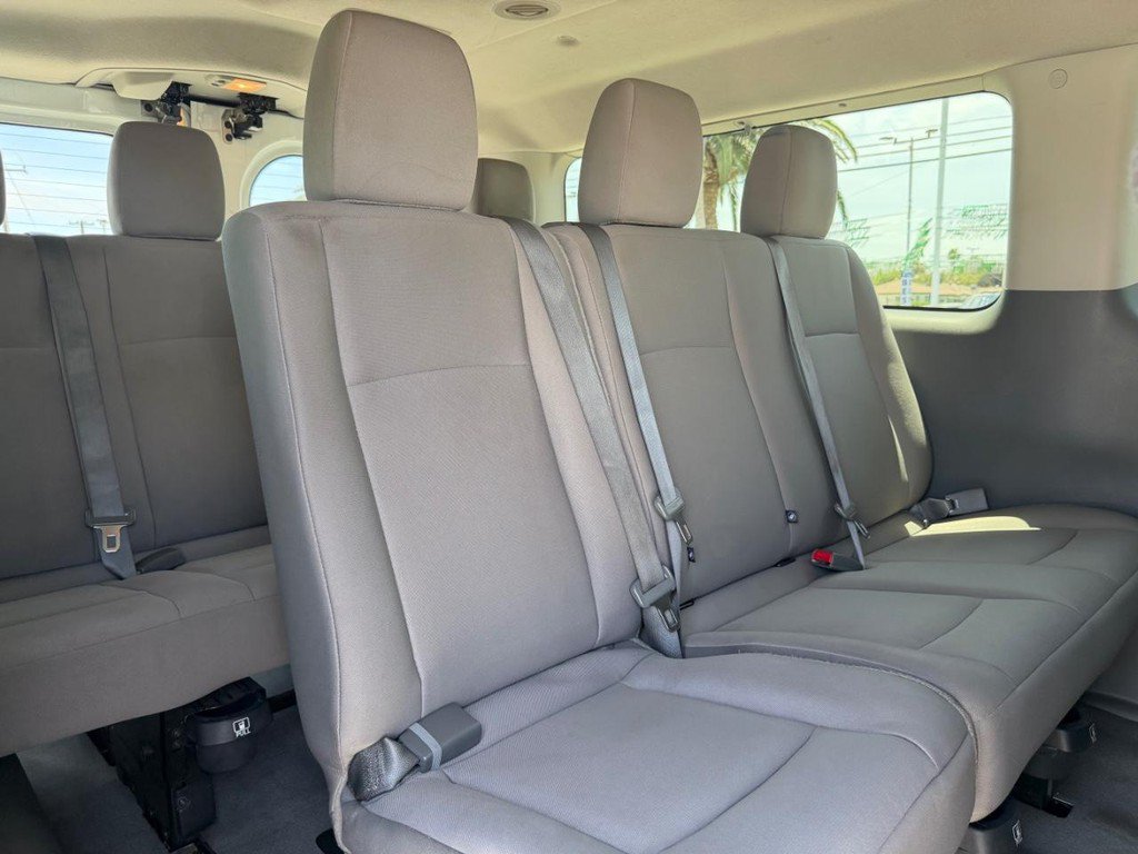 Used 2015 Nissan NV 3500 SV w/ Technology Package RWD image 40
