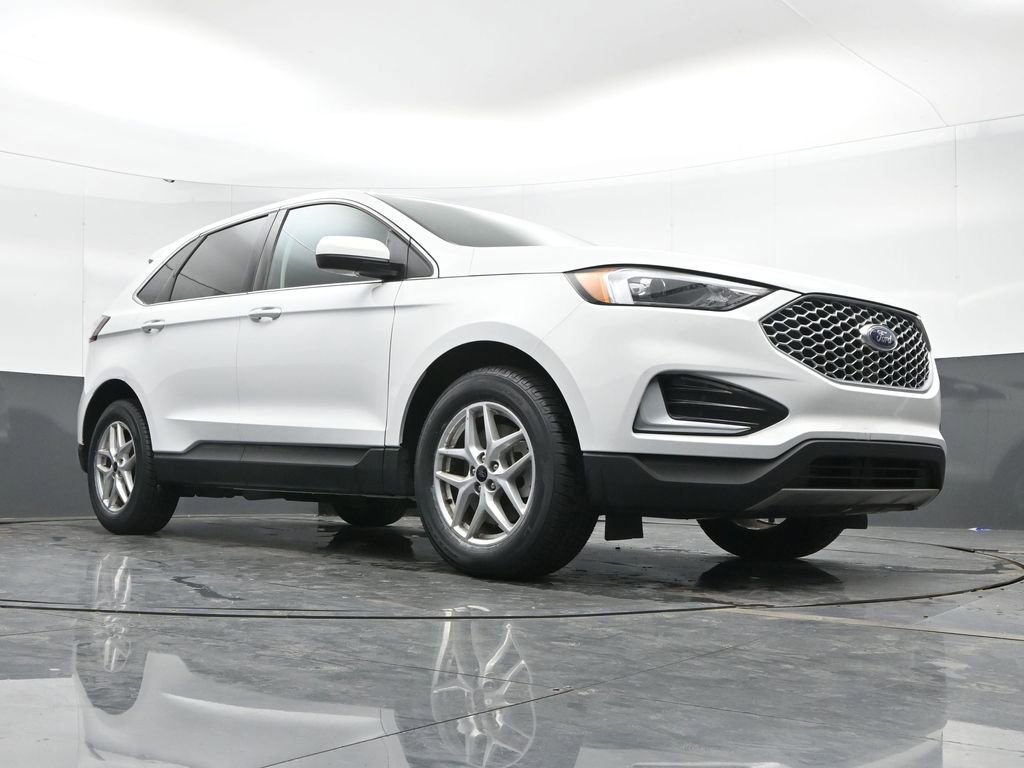 Used 2024 Ford Edge SEL image 48