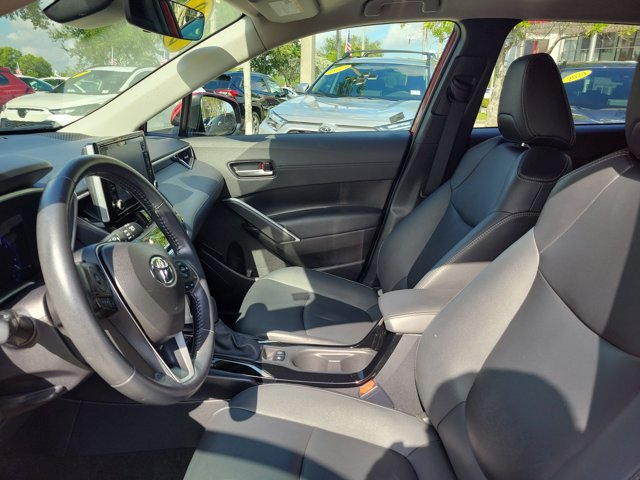 Used 2022 Toyota Corolla Cross XLE FWD image 22