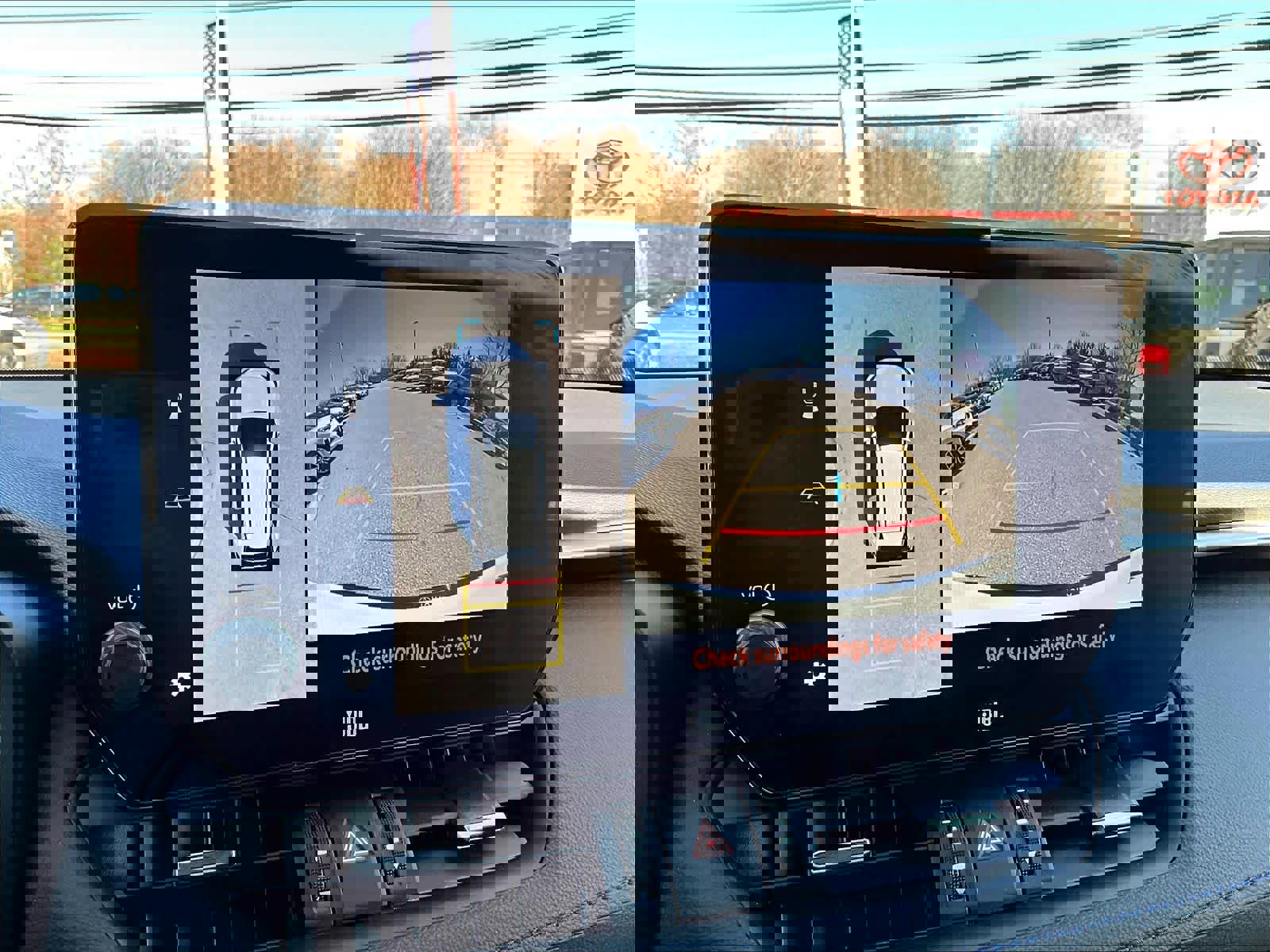 Used 2023 Toyota RAV4 XSE AWD/4WD image 19