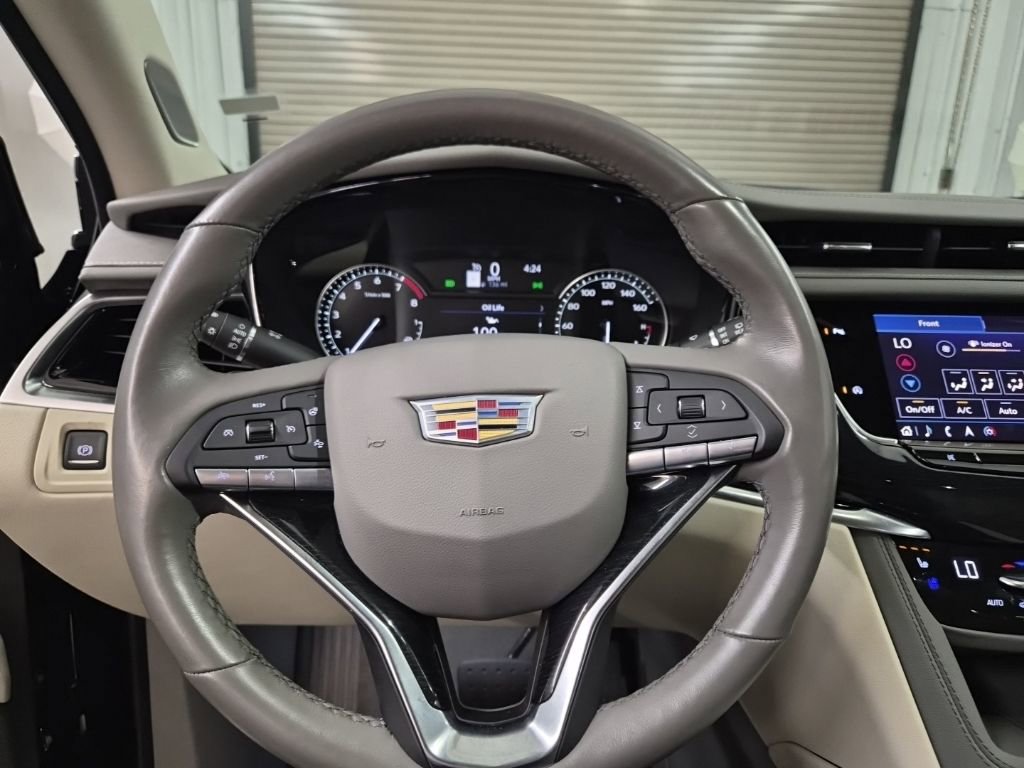 Certified 2025 Cadillac XT6 Premium Luxury image 27