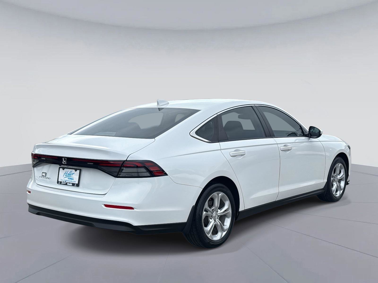 Certified 2023 Honda Accord LX image 4