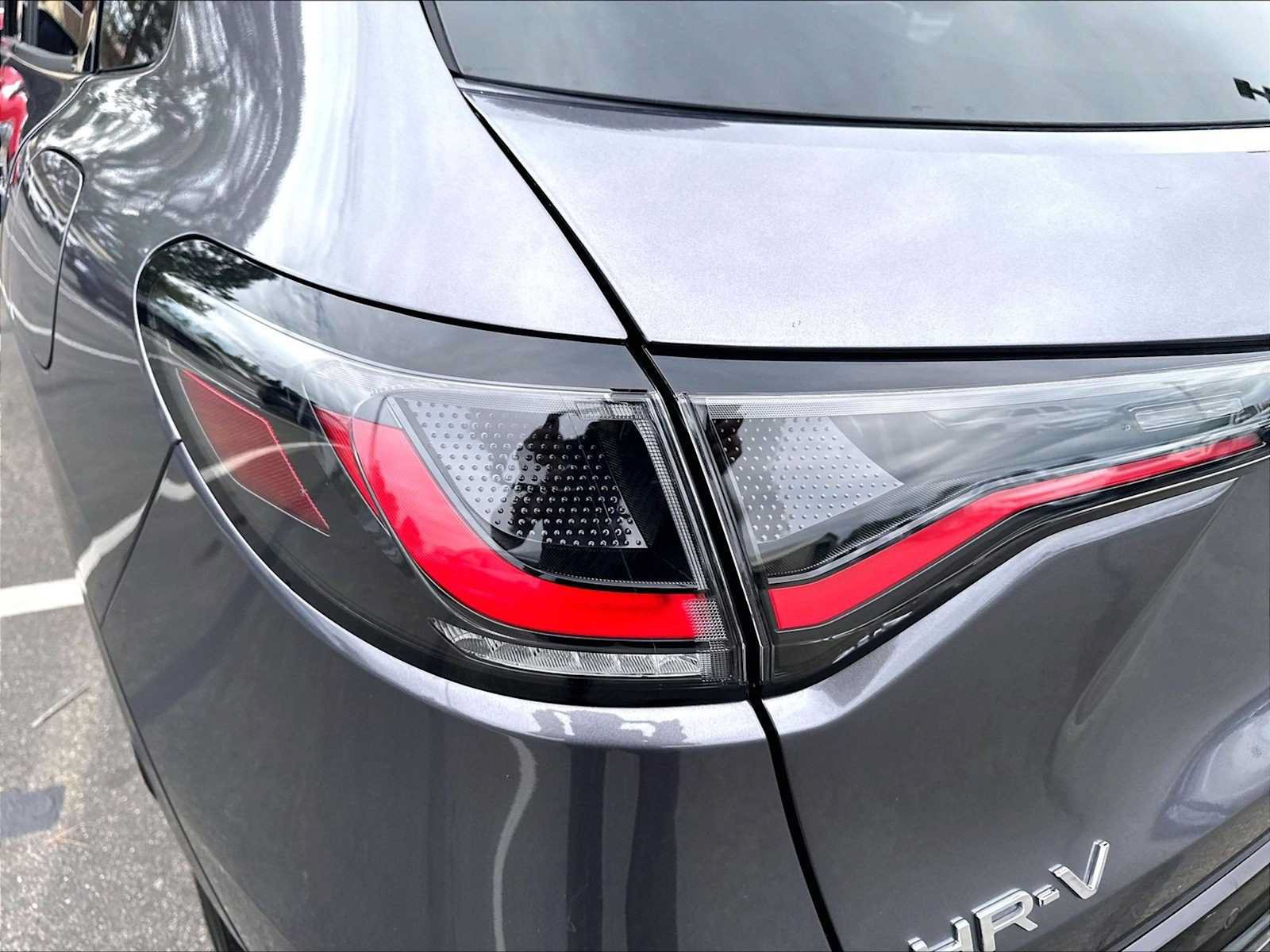Used 2023 Honda HR-V EX-L image 31