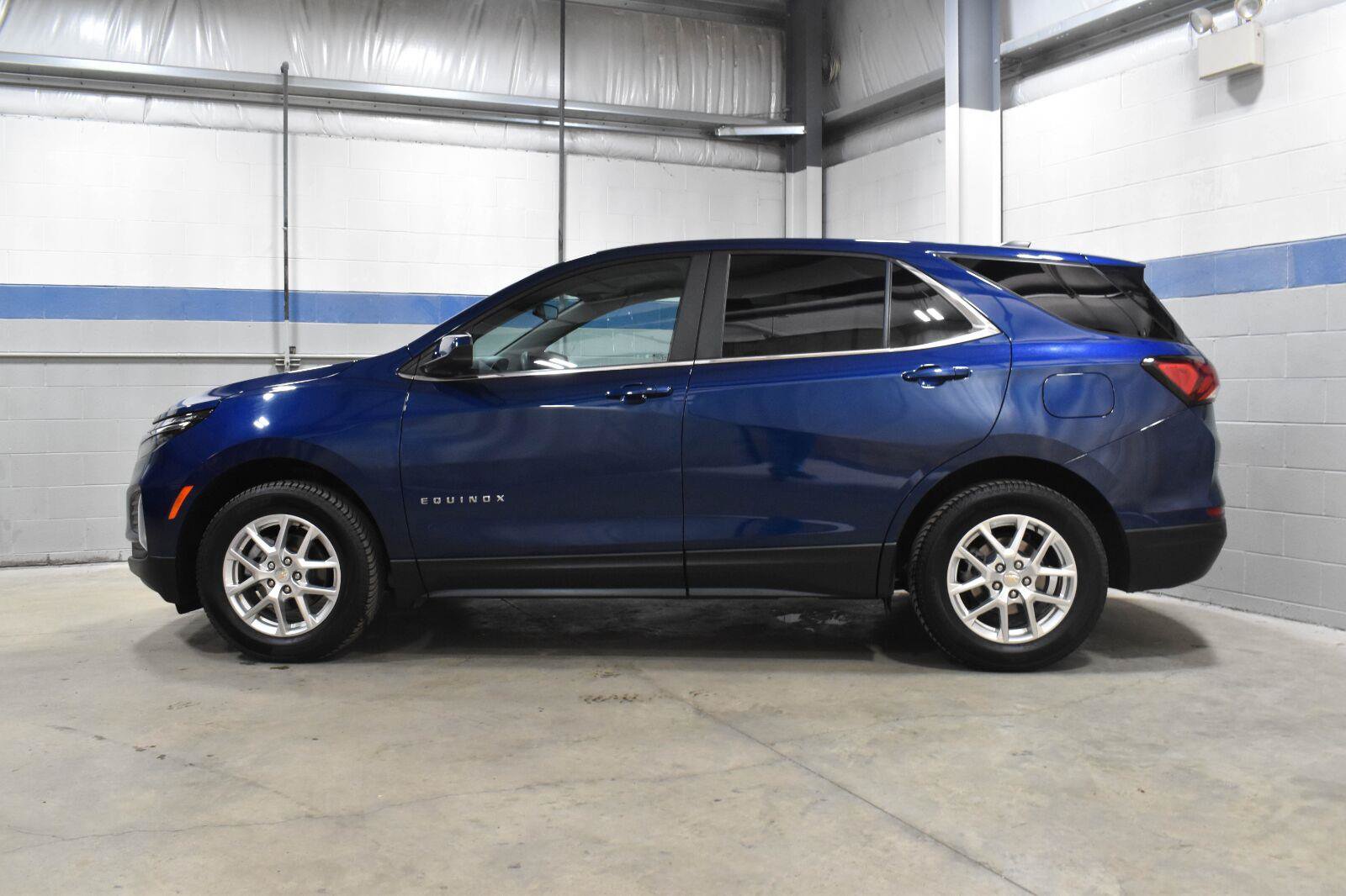 Used 2022 Chevrolet Equinox LT AWD/4WD image 21