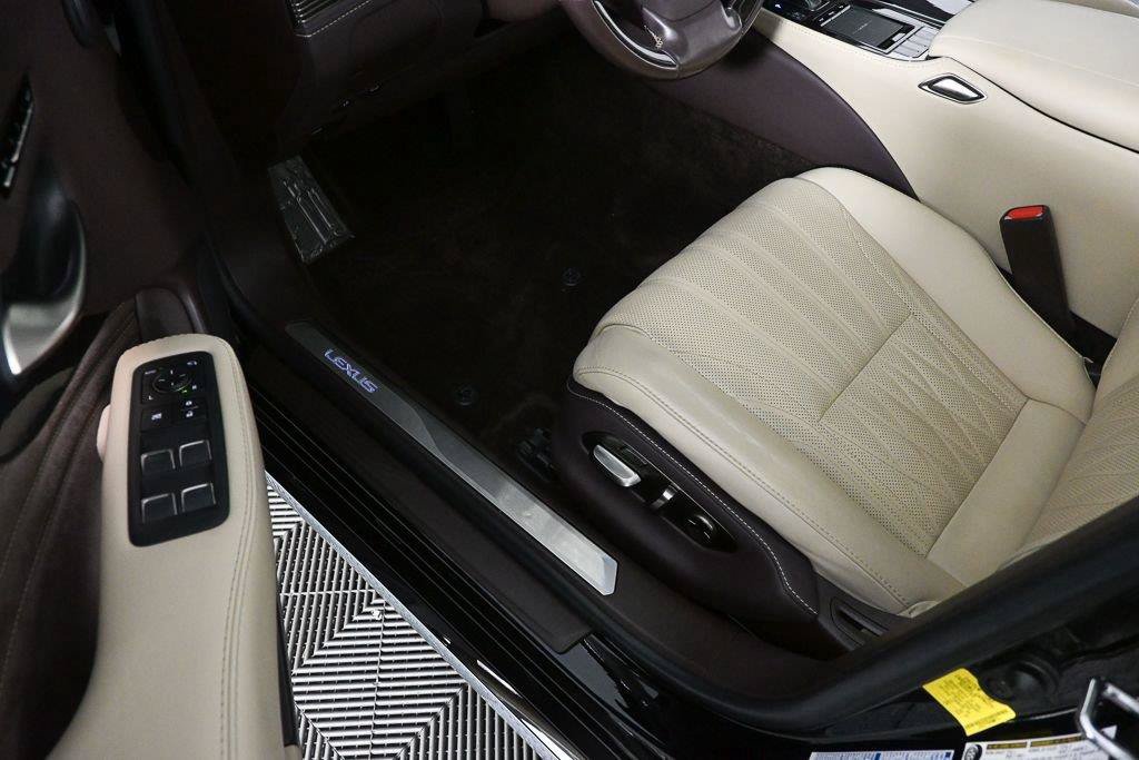 Used 2019 Lexus LS 500 AWD w/ Interior Upgrade Package image 8