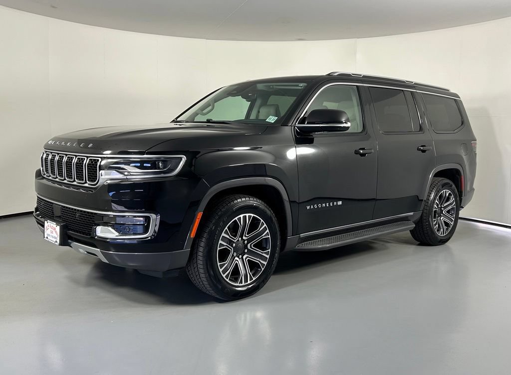Used 2022 Jeep Wagoneer Series III AWD/4WD image 3