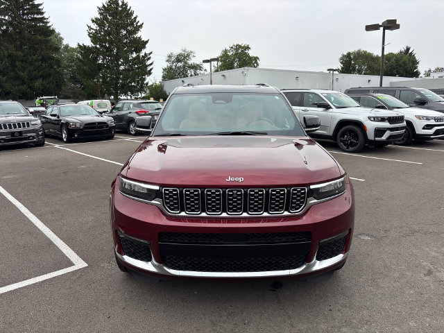 Used 2025 Jeep Grand Cherokee L Summit AWD/4WD image 5