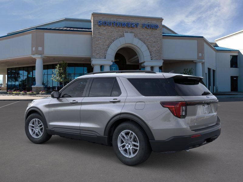 New 2026 Ford Explorer Active RWD image 4