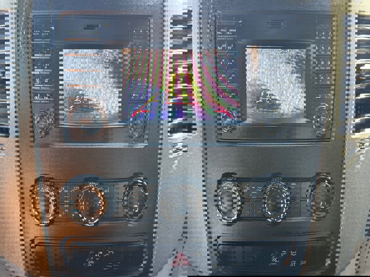 Used 2018 Mercedes-Benz Sprinter 2500 image 14