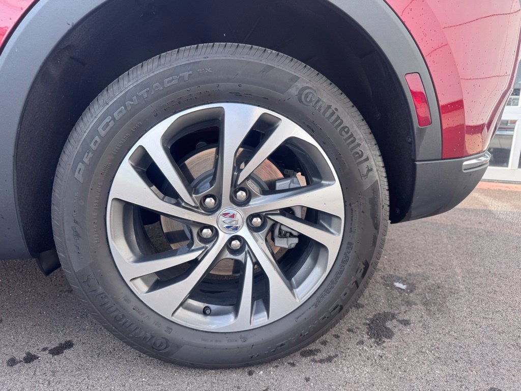 Used 2023 Buick Envision Essence FWD image 31
